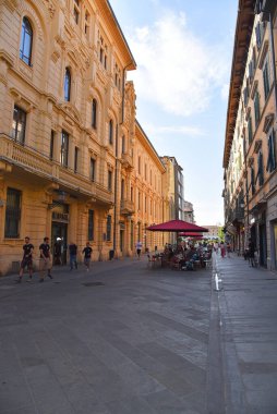 Pisa, İtalya. 19 Eylül 2023. Pisa, Tuscany 'deki birçok resimli sokaktan biri. Yüksek kalite fotoğraf