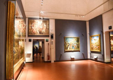 Floransa, İtalya. 17 Eylül 2023. Floransa 'daki ünlü Uffizi müzesinin heykelleri ve resimleri. Yüksek kalite fotoğraf