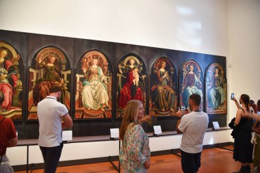 Floransa, İtalya. 17 Eylül 2023. Floransa 'daki Uffizi müzesindeki ünlü tablolar. Yüksek kalite fotoğraf