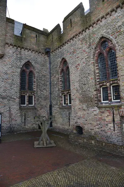 Medemblik Nederländerna Mars 2024 Väggarna Och Byggnadsställningen Vid Radboud Slott Stockfoto