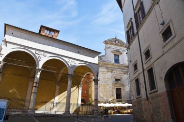 Siena, İtalya. 15 Eylül 2024. Eski Siena, Toskana 'daki tarihi binalar. Yüksek kalite fotoğraf