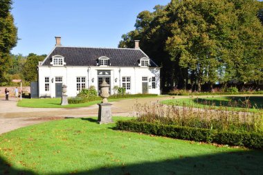 IJmuiden, Hollanda. 29 Eylül 2024. Nort Holland 'daki Ijmuiden yakınlarındaki Beeckestijn malikanesinde. Yüksek kalite fotoğraf