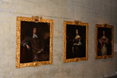 Alkmaar, Hollanda. 4 Şubat 2025. Alkmaar 'daki Stedelijk Müzesi' ndeki sanat salonlarından biri. Yüksek kalite fotoğraf