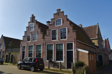 Harlingen, Hollanda. 3 Mart 2025. Harlingen 'in eski merkezi, Friesland' da bir kasaba. Yüksek kalite fotoğraf