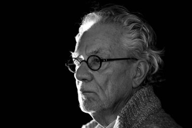 Den Helder, Hollanda. 14 Mart 2025. Fotoğrafçının kendi portresi. Yüksek kalite fotoğraf