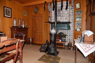 Enkhuizen, Hollanda. 28 Mayıs 2025. Enkhuizen 'deki Zuiderzee müzesindeki farklı mağazalar ve evler. Yüksek kalite fotoğraf