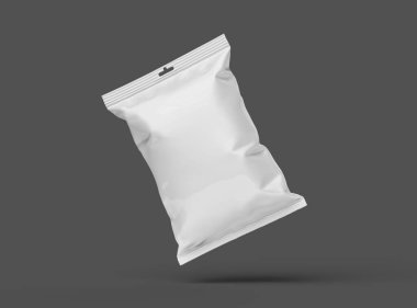 Arka planda atıştırmalık, cips, kurabiye, fıstık ve şeker paketleri var.