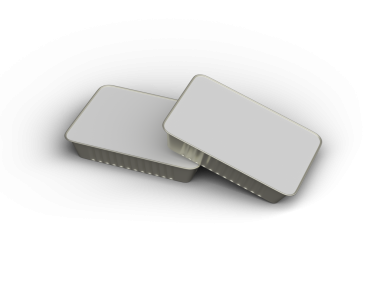 Şeffaf bir arkaplanda izole edilmiş büyük dikdörtgen yiyecek folyo tepsisinin 3D görüntüsü