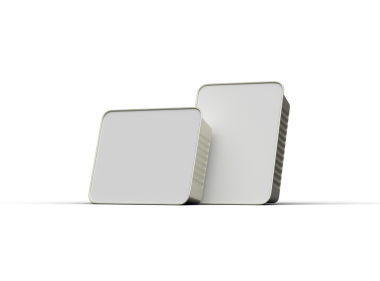 Şeffaf bir arkaplanda izole edilmiş küçük dikdörtgen yiyecek folyo tepsisinin 3D görüntüsü