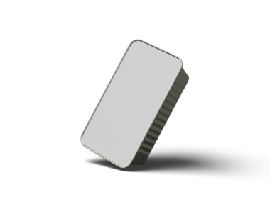 Dar bir dikdörtgen yiyecek folyo tepsisinin şeffaf bir arkaplanda izole edilmiş 3d resmi