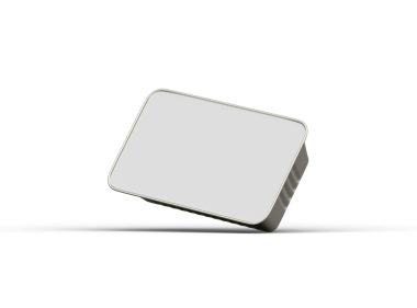 Dar bir dikdörtgen yiyecek folyo tepsisinin şeffaf bir arkaplanda izole edilmiş 3d resmi