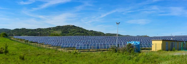Vista Panorámica Una Central Solar Campiña Toscana Italia —  Fotos de Stock