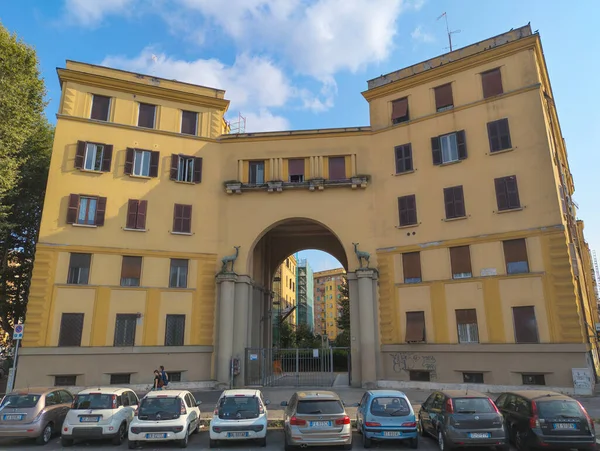 Palazzo Dei Ferrovieri Detto Anche Palazzo Dei Cervi Architettura Popolare — Foto Stock