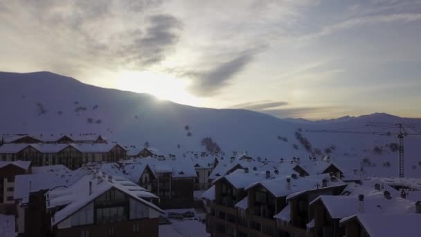 Site Construction Chalet Hôtel Station Ski Cadre Grue Avec Crête — Video