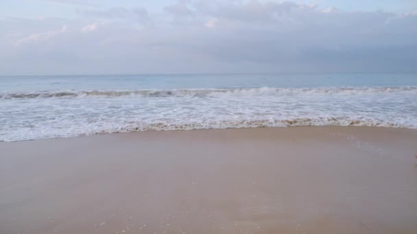 Young Blonde Woman Jogs Sea Sunrise Caucasian Female Runs Beach — ストック動画