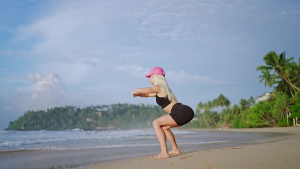 Young Blonde Woman Exercesing Sea Sunrise Caucasian Female Doing Squats — стокове відео
