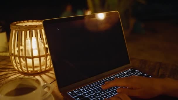 February 2023 Mirissa Sri Lanka Using Person Does Exist Laptop – Stock-video