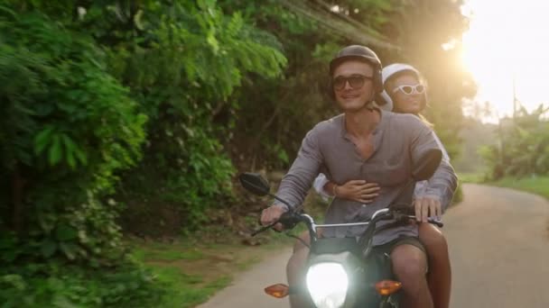 Two Lovers Travel Motorcycle Jungle Happy Couple Ride Motorbike Tropics — Stock Video