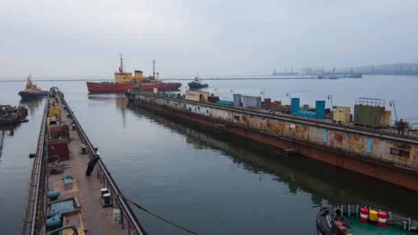 Tersane Faaliyeti Yüzen Rıhtımı Hızlandırıyor Zaman Kaydı Endüstriyel Gemi Kuru — Stok video