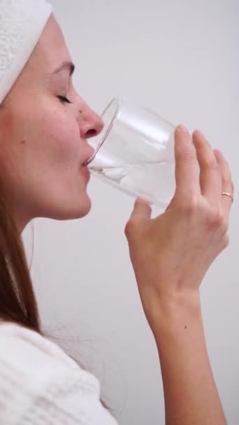 Boční Pohled Usrkává Uhasí Žízeň Zdravý Životní Styl Svěží Hydratující — Stock video