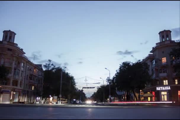 2013 Mariupol Ukraina Mira Ave Kvällstid Timelapse Urban Street Scen — Stockvideo