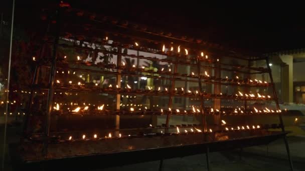 Lampes Huile Dans Temple Bouddhiste Lampe Huile Adorateur Éclairage Stupa — Video