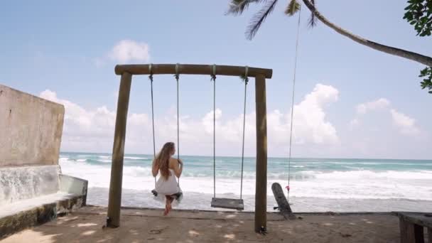 Gentle Movement Waves Crashing Tropical Breeze Creates Serene Vacation Moment — Stock Video
