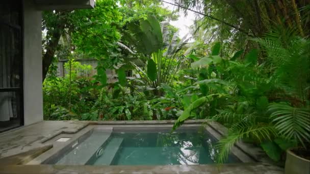 Egzotik Tatil Evinde Modern Tasarım Lüks Konforlar Dinlenme Rahatlama Için — Stok video