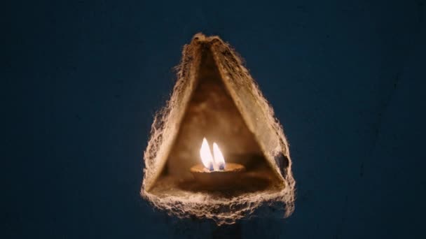 Toegewijden Vlammen Eren Boeddha Omarmen Mindfulness Weerspiegelen Vrede Heilige Ruimte — Stockvideo