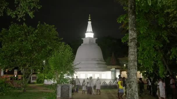 2023 Mirissa Sri Lanka Templo Tal Aramba Sri Mahendrarama Devotos — Vídeo de Stock