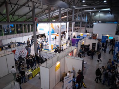 Moskova, Rusya - 15-16 Kasım 2017. Blockchain ve Bitcoin Konferansı. Sokolniki Merkezi Fuarı.