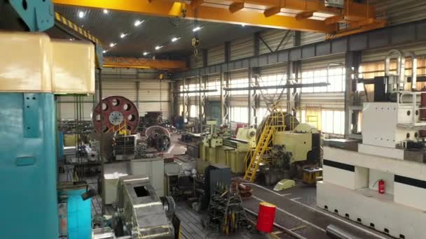 2021 Mariupol Ukrane Fábrica Magma Trabalhadores Operam Equipamentos Fabricam Metal — Vídeo de Stock