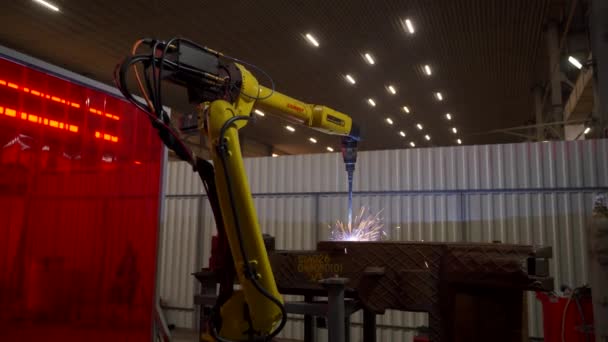 2021 Mariupol Ukrane Magma Fabrikası Fabrikadaki Santral Gözlemcileri Endüstriyel Robot — Stok video