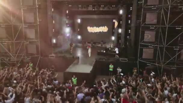 2021 Маріупольський Міський Фестиваль Україна Натовп Танцює Насолоджується Живим Концертом — стокове відео