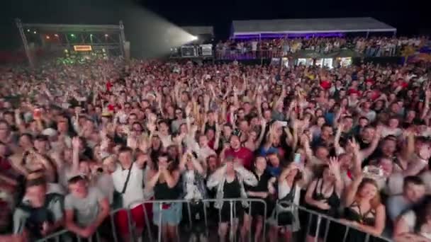 2021 Mariupol Byfestival Ukraina Fans Nyter Levende Konsert Utendørs Arrangement – stockvideo