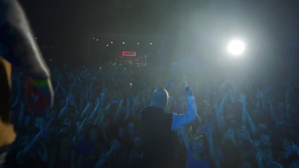 2021 Mariupol Şehir Festivali Ukrayna Sahnede Enerji Bandı Akşam Gökyüzü — Stok video