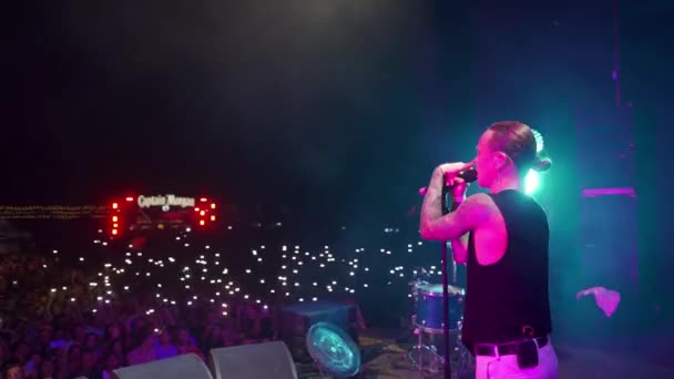 2021 Mariupol Byfestival Ukraina Artem Pivovarov Opptrer Musikkfest Publikum Med – stockvideo