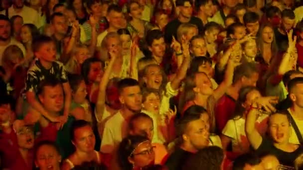2021 Mariupol City Festival Ucraina Diverse Persone Festeggiano Concerto All — Video Stock