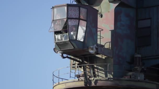 Παρακμάζουσα Δομή Διάβρωση Μετάλλων Ιστορικά Μηχανήματα Εγκαταλελειμμένο Λιμάνι Νοσταλγική Ατμόσφαιρα — Αρχείο Βίντεο