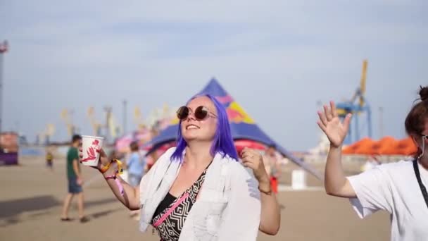 2021 Mariupol City Festival Ukraine Sunglasses Reflect Summer Fun Vibrant — Stock Video