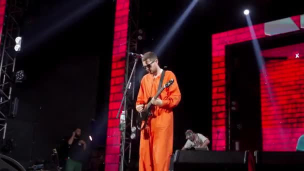 2021 Mariupol City Festival Oekraïne Muzikant Noize Treedt Tijdens Outdoor — Stockvideo