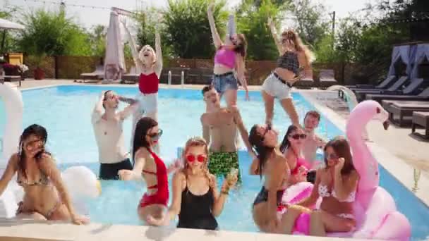 Female Male Models Chilling Swimming Pool Splashing Water Flirting Posing — Stock Video