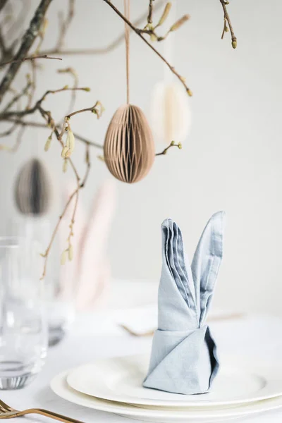 Easter Tablescaping Bunny Ear Napkins Paper Eggs Hanging Branches 图库图片
