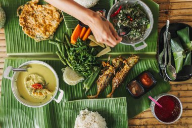 Nasi Hidang Kampung veya geleneksel güney Tayland yemekleri Pattani 'de.