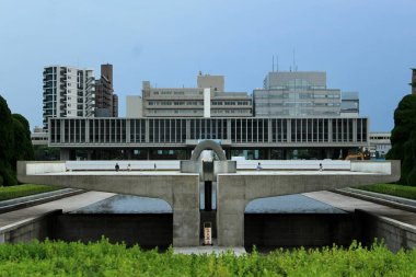 Hiroşima, Japonya - 22 Temmuz 2017: Hiroşima Barış Anıt Parkı: Tarihin Kasvetli Övgüsü ve Küresel Barışın Sembolü. Yüksek kalite fotoğraf