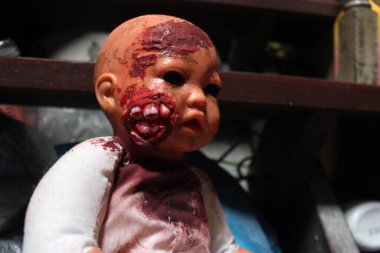 Korkunç kanlı bebek Cadılar Bayramı konsepti, Gizemli Hayalet Bebeği, Korkunç Korku Bebeği
