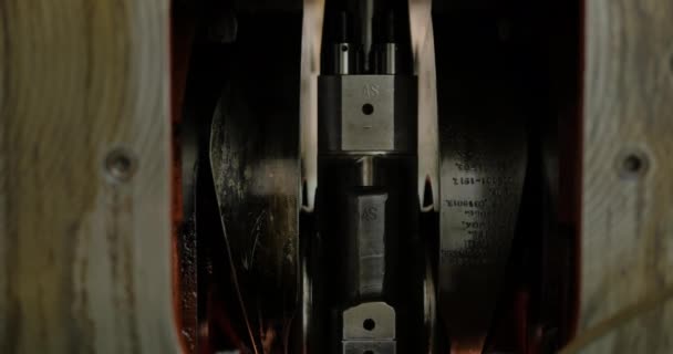 Open Crankshaft Auxiliary Diesel Engine — стоковое видео