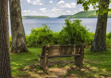  Öğleden sonra Quabbin Barajı 'nda Massachusett Malikânesi' nde.