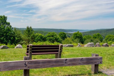  Enfield 'daki quabbin rezervuarının görüntüsü ware massachusetts' te yer almaktadır.