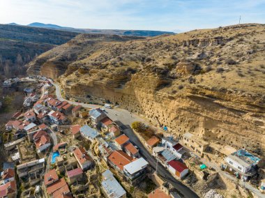 Türkiye 'nin Karaman ilçesindeki Taskale tarihi ambarları.